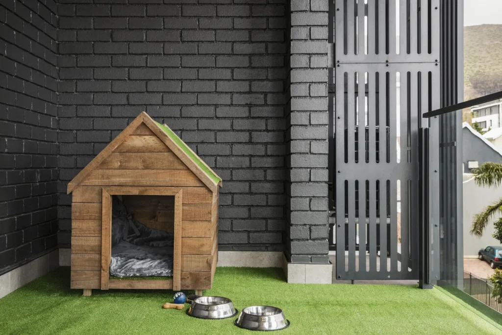 Station House — The Home Ultra Pooch Pad